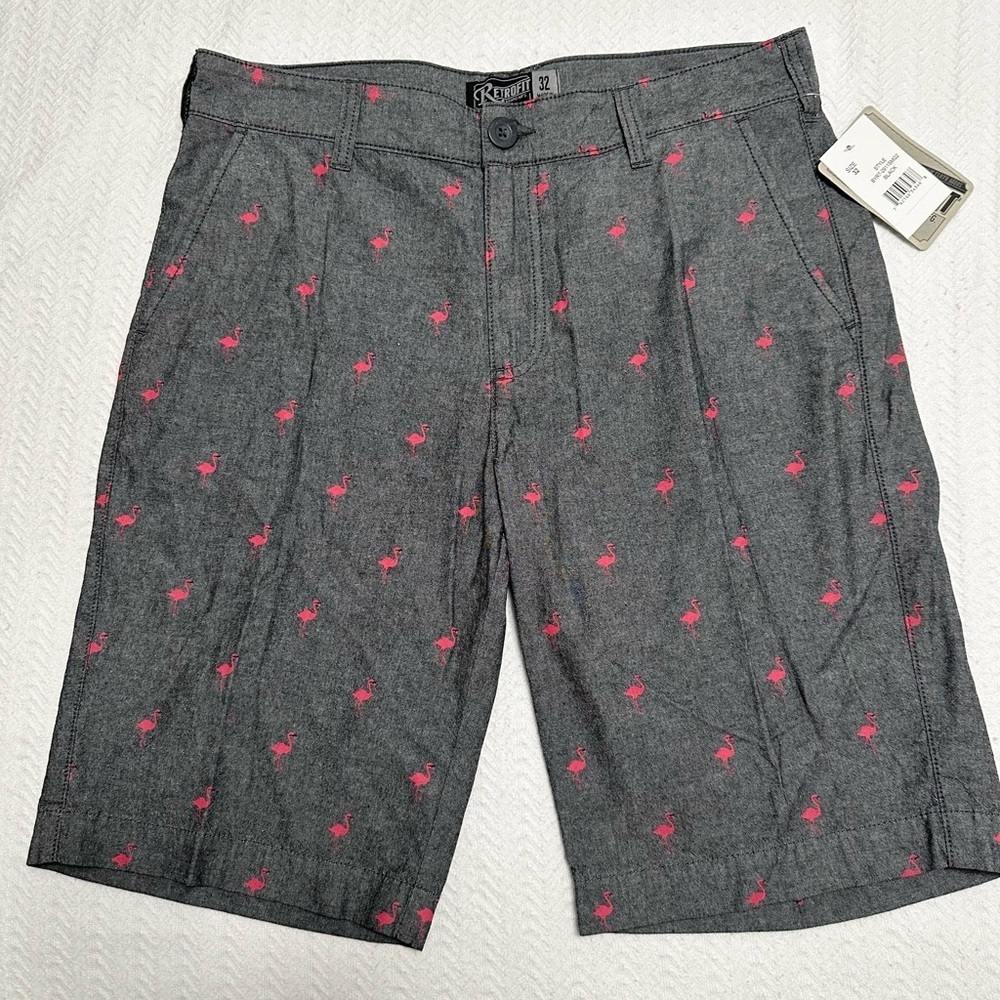NWT Retrofit Brand Mens Casual Shorts Size 32 Grey Pink Flamingos🦩